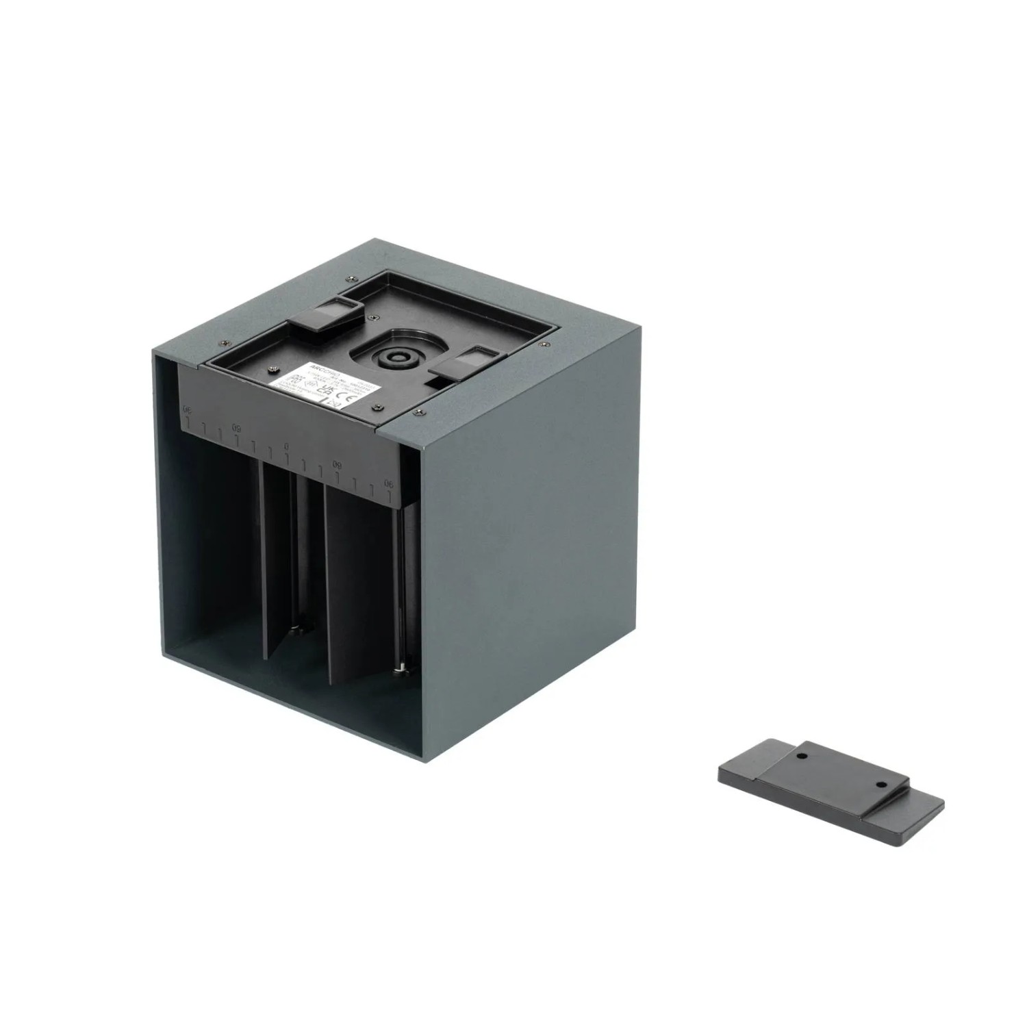 Moderne, schwarze PRIOS LED Außenwandleuchte Lius mit Bewegungsmelder aus Aluminium.