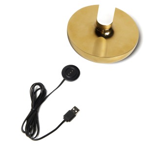 Konstsmide LED-Akku-Vase Biarritz Gold mit Ladestation und USB-Kabel.
