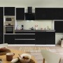 Moderne Respekta Küchenzeile, 445 cm, Schwarz Hochglanz und Weiß, mit E-Geräten.