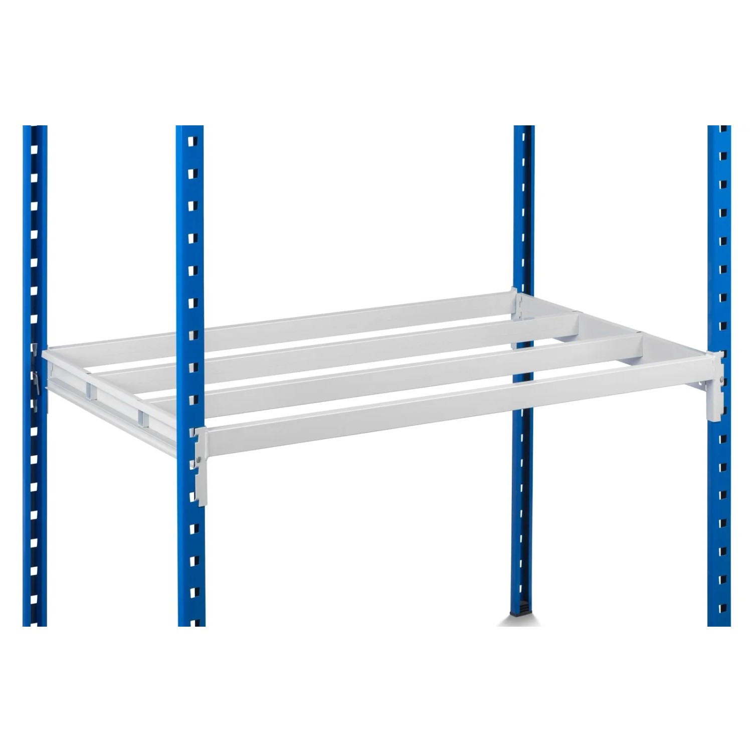 PROREGAL Fachbodenregal Maximus Pro, Detailansicht: Weißer Fachboden zwischen blauem Regalrahmen.