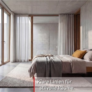 Elegante Gardinenschiene Square in Edelstahl-Optik mit hellen Vorhängen im modernen Schlafzimmer. 1-lauf, auf Maß.