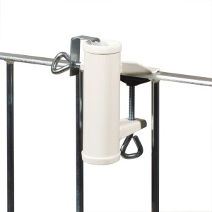 Weißer Videx Garden Sonnenschirmhalter Typ H zur Montage am Balkongeländer.