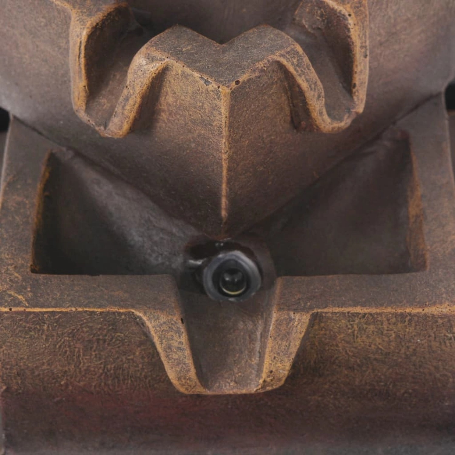 Detailaufnahme: VidaXL Zimmerbrunnen mit LED, Polyresin, braun-grau. Gartenbrunnen mit Pumpe und Licht.