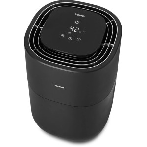 Schwarzer Beurer Luftbefeuchter LB 200 mit digitaler Anzeige für Raumluftfeuchtigkeit.