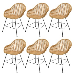 6er-Set Esszimmerstühle M28 aus Rattan mit Armlehnen und schwarzem Metallgestell.
