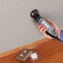 Dremel Fräsvorsatz 565 im Einsatz: Freihandschnitt in Wand für Steckdose. Zubehör für Miniaturwerkzeuge.