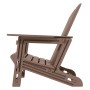 Brauner ML-Design Adirondack Gartenstuhl aus Kunststoff mit Getränkehalter, Seitenansicht.