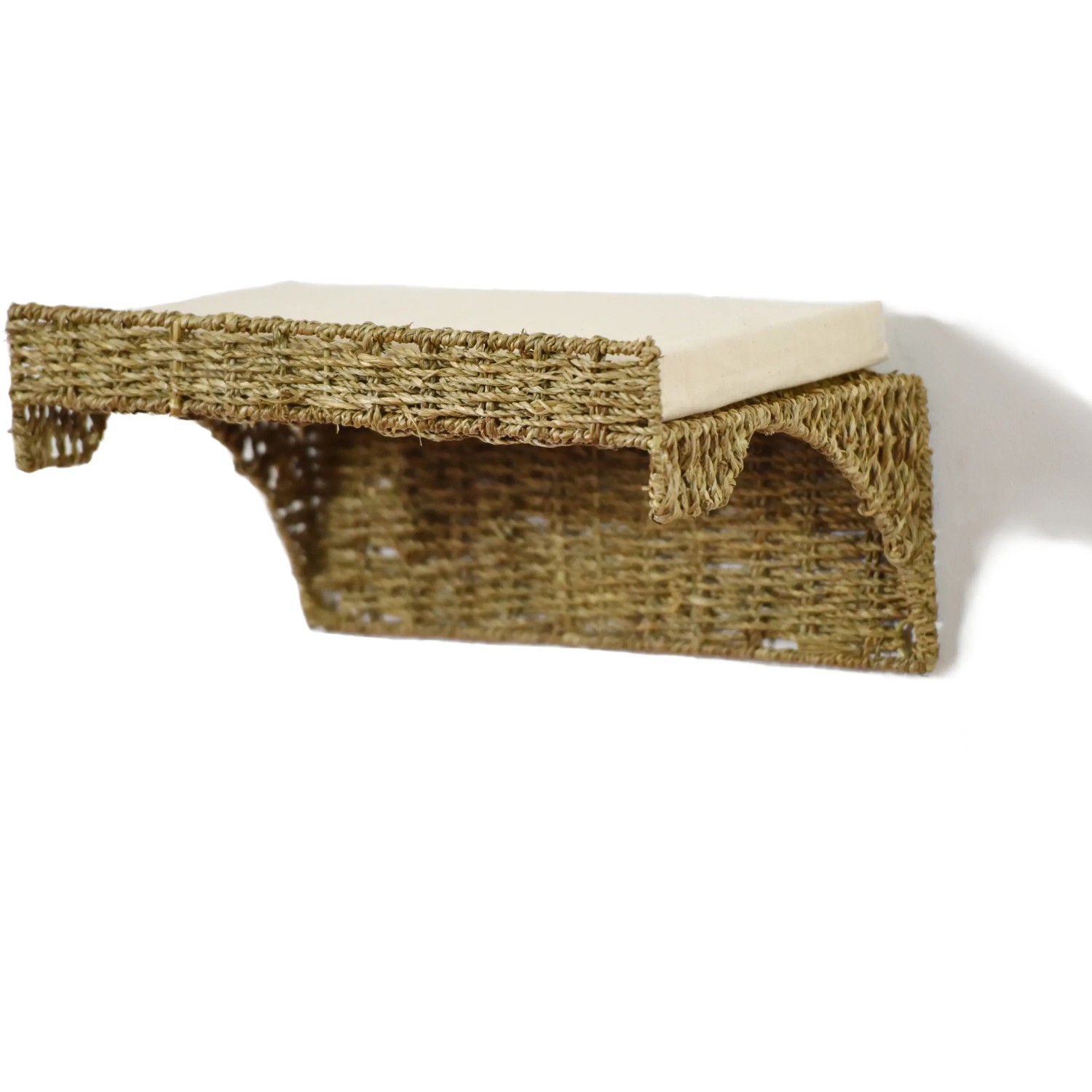 Silvio Design Wandliege aus Seegras, Natur, mit Kissen, zur Wandmontage für Katzen.