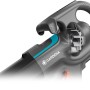 Gardena PowerJetCollect Akku-Laubsauger/-bläser (Solo), grauer Laubbläser mit Metallrotor.