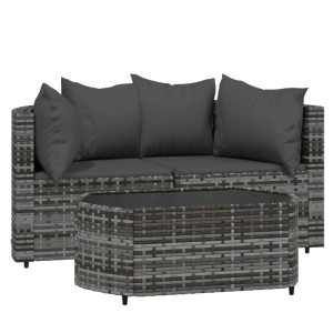 Graues 3-tlg. Garten Lounge Set aus Polyrattan mit anthrazitfarbenen Kissen und Tisch.