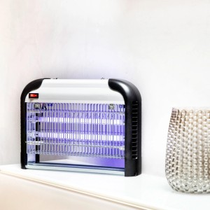 Windhager Fluginsekten-Schutzlampe Comfortable mit UV-Licht und Auffangschale.