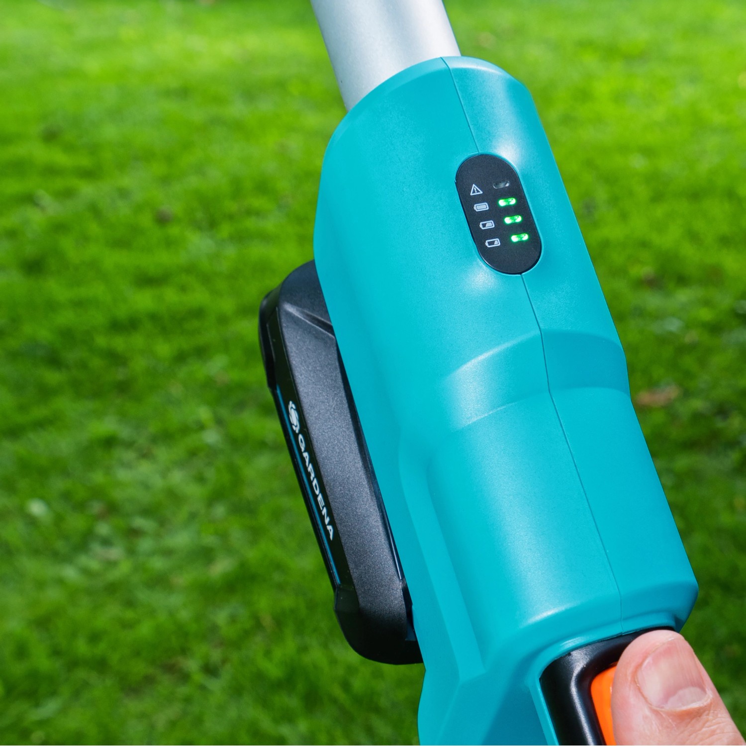 Gardena AkkuTeleskopHeckenschere THS 42/18 V P4A solo kaufen bei OBI