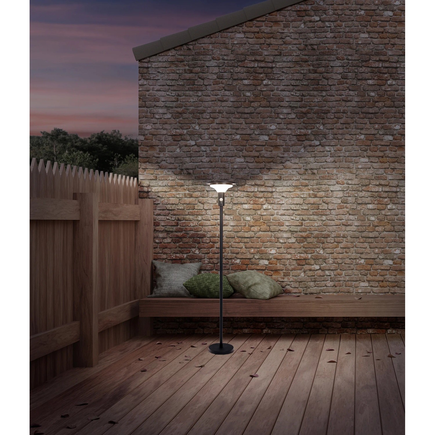 Schwarze LED Solar Stehleuchte Nora, 139cm, für Garten & Terrasse.