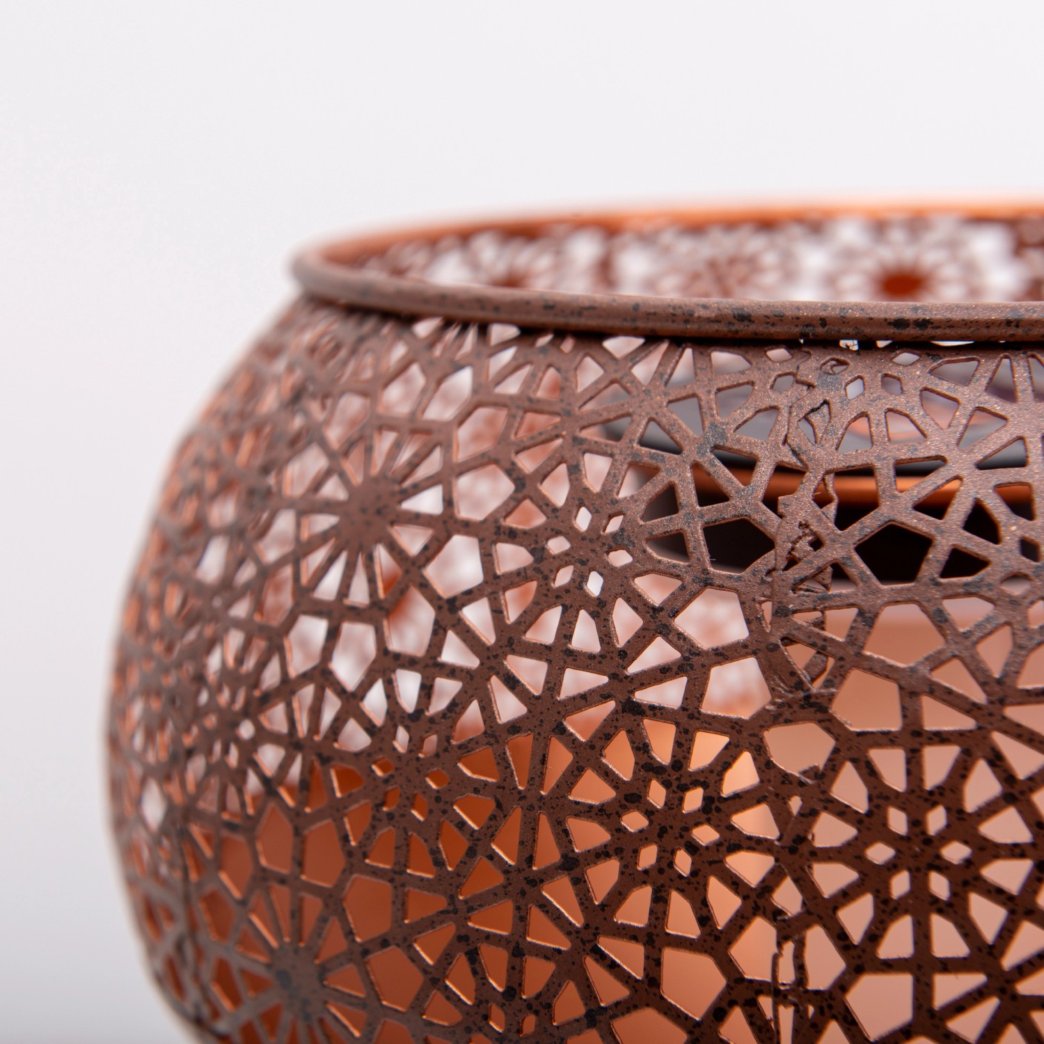 Näve LED-Solarleuchte mit Flammeneffekt, Deko-Leuchte für Garten und Terrasse.