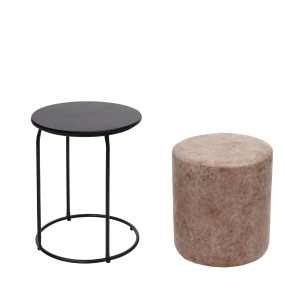 MCW 2er-Set Sitzhocker und Beistelltisch K48 Braun. Tisch mit schwarzem Gestell, Hocker mit braunem Bezug.
