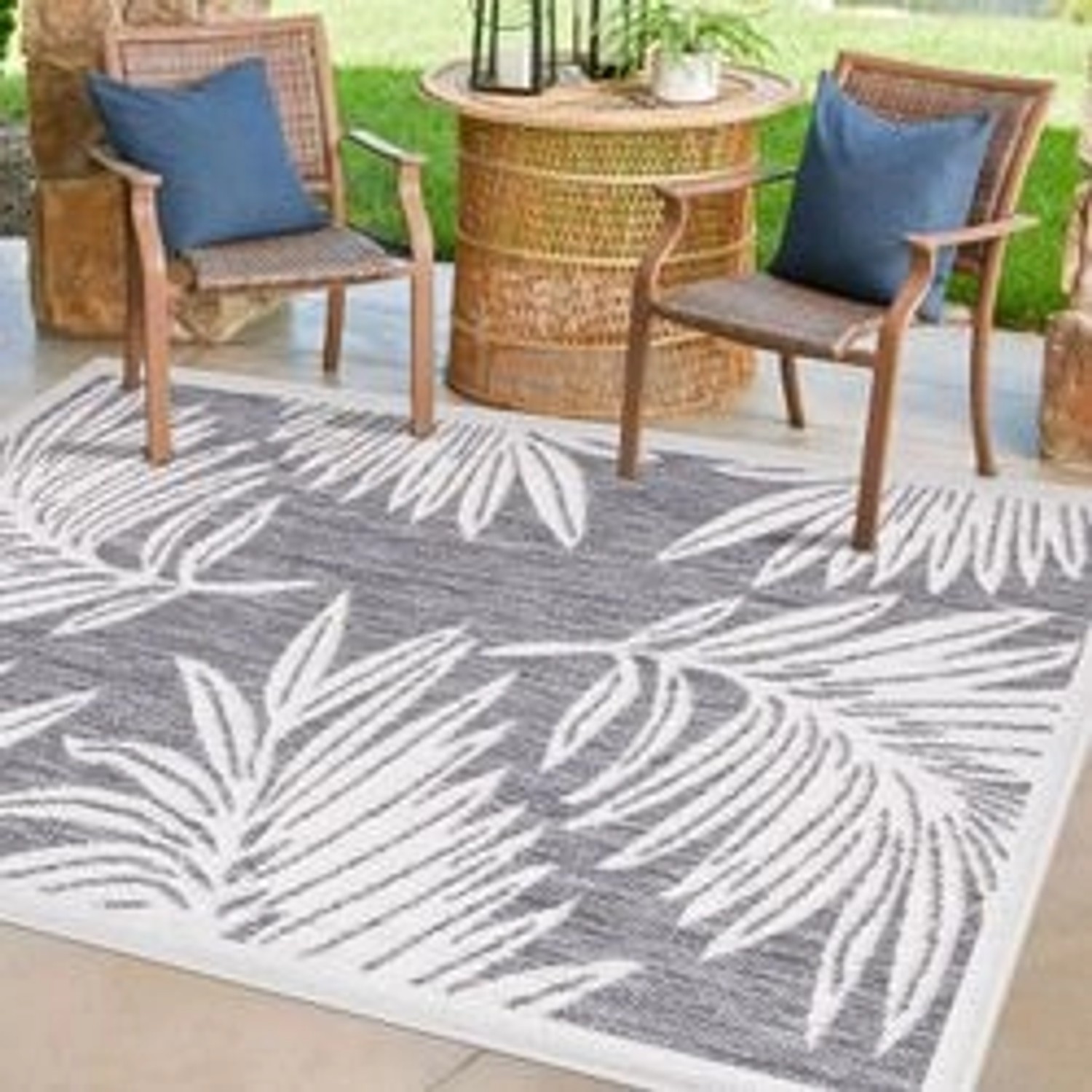 Grauer Outdoor Teppich 160x230 cm mit weißem Blätter-Muster, Serie Sommer 68.