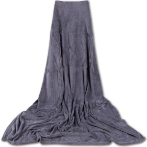 Anthrazitfarbene Mikrofaser Decke (60x80 cm) von Bestgoodies. Kuschelig weich und pflegeleicht.