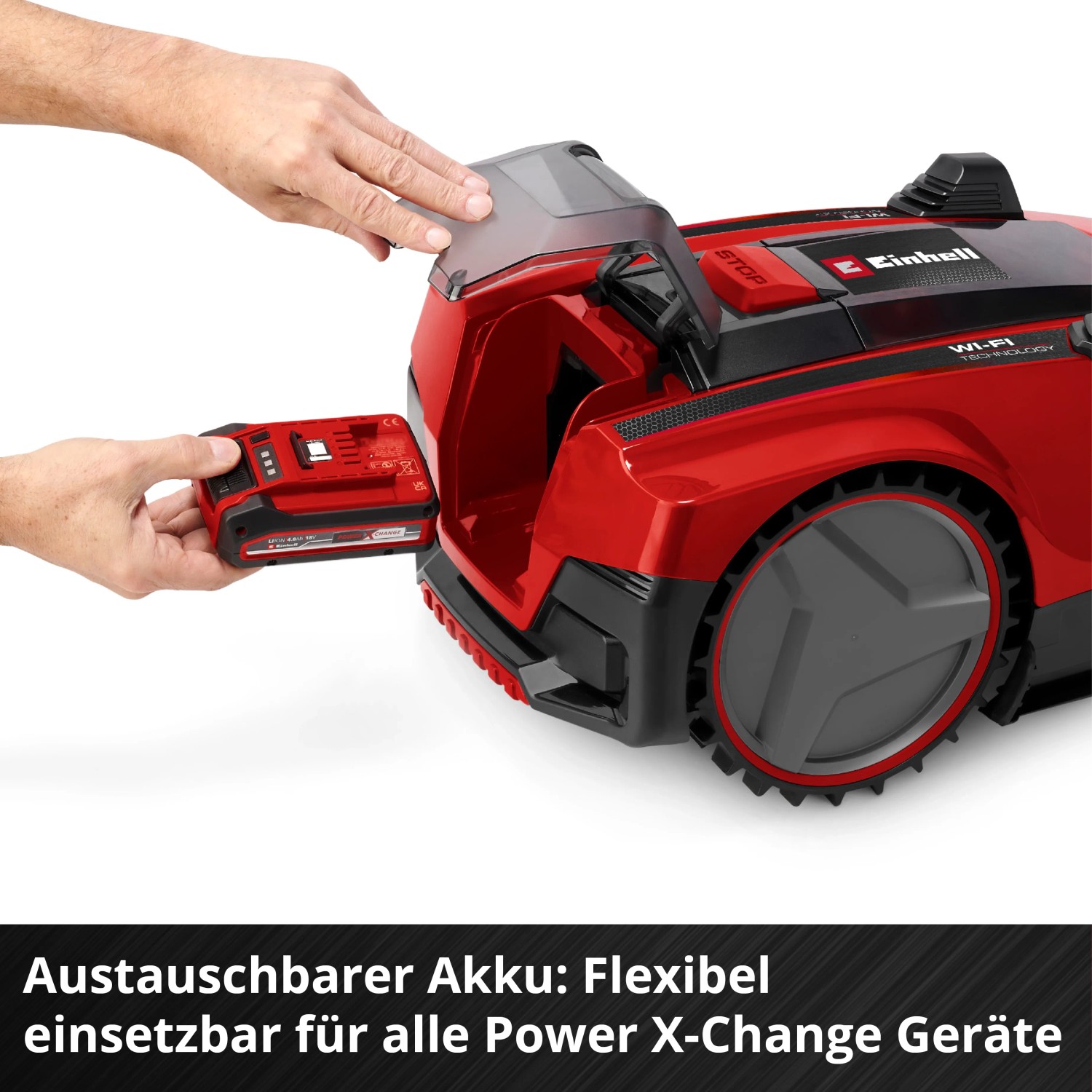 Einhell Freelexo Cam Plus 600 Mähroboter mit eingesetztem Power X-Change Akku.