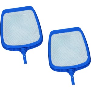 Zwei blaue Amapool Poolkescher Basics zum Reinigen von Pools, Teichen und Whirlpools.