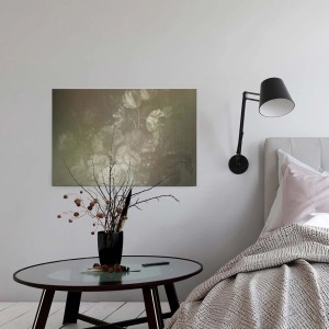 Graues Wandbild mit Blumen, Rosen und Tulpen im Stillleben Stil auf Leinwand für Wohn- und Esszimmer.
