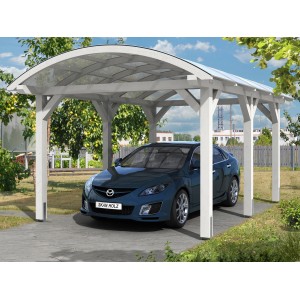 Weißes Skan Holz Bogendach-Carport Franken mit Auto. Einzelcarport mit Doppelstegplatten.