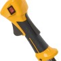 Detailaufnahme des gelben Griffs mit Schalter der Stiga Benzin-Motorsense BC 535 B.