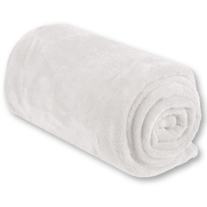 Gerollte, weiße Bestlivings Babydecke aus Mikrofaser, 60x80 cm. Kuschelig weich und pflegeleicht.