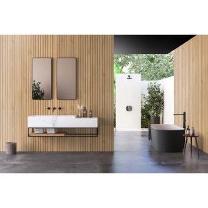 Badezimmer mit Kronoflooring Wandverkleidung Rock the Wall Lightwood.