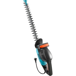 Gardena Elektro-Heckenschere EasyCut 420/45 mit 45 cm Messerlänge und ergonomischem Griff.