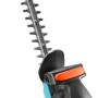 Gardena Elektro-Heckenschere EasyCut 420/45 mit 45 cm Messerlänge und ergonomischem Griff.