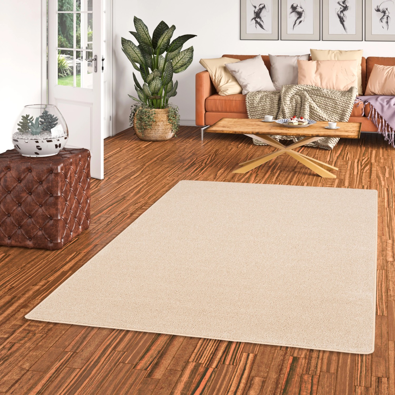 Beiger Snapstyle Hochflor Teppich Cottage (80x320cm) im Wohnzimmer.