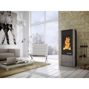 Wamsler Methis Kaminofen mit Natursteinverkleidung, 8 kW Leistung im Wohnraum.