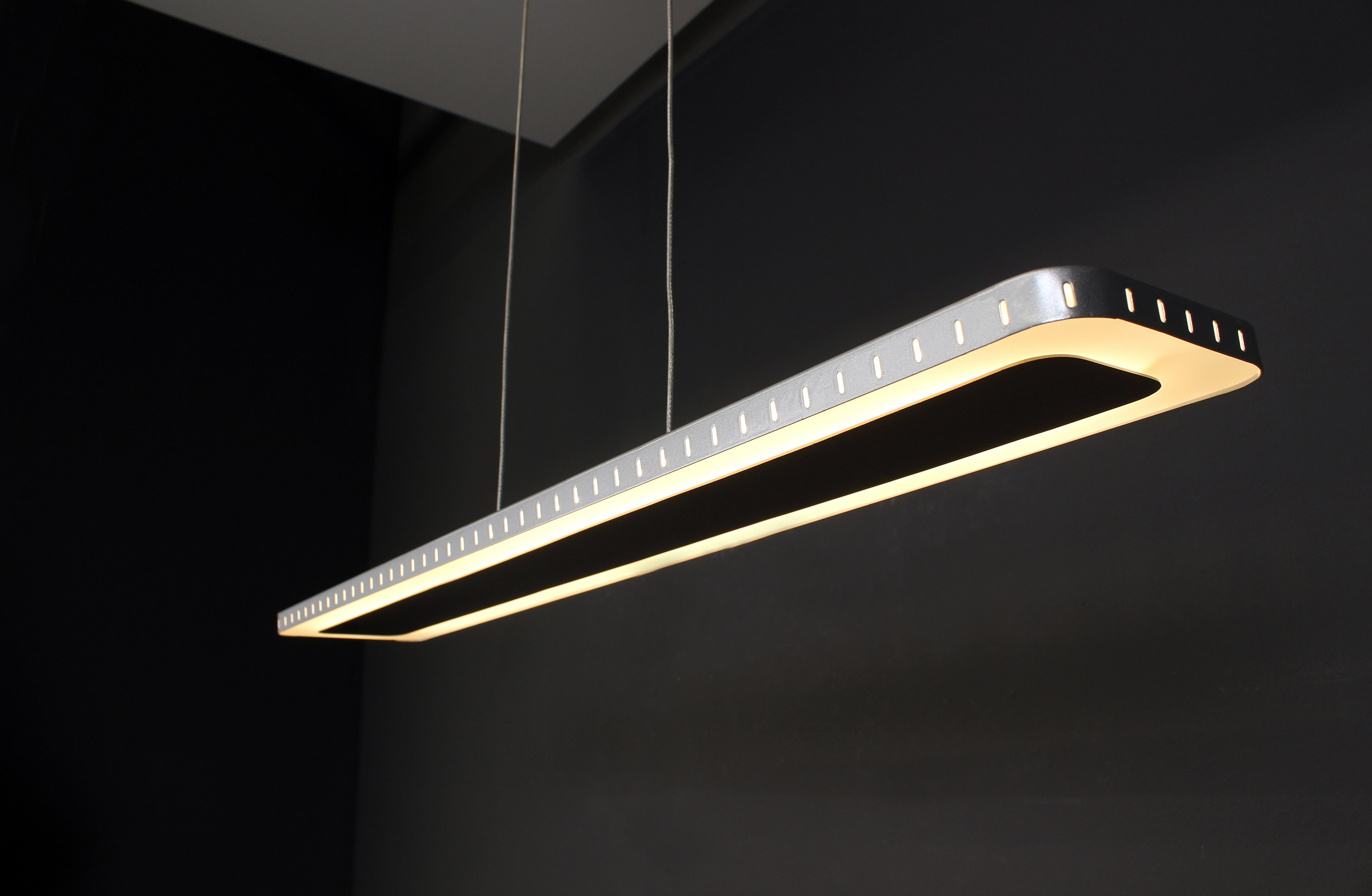 Luce Design LED-Pendelleuchte Solaris 1-flammig Silber 70 cm x 12 cm kaufen  bei OBI