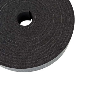 Selbstklebender Armaflex Kautschuk Streifen (9mm) auf Rolle für Heizungs- und Rohrdämmung.