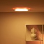 Weiße WiZ LED-Deckenleuchte Rune mit Farbwechsel und 2100 Lumen für smarte Beleuchtung.