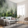 Komar Vlies Fototapete Forest Land (400x250 cm) im Wohnzimmer mit Waldmotiv.