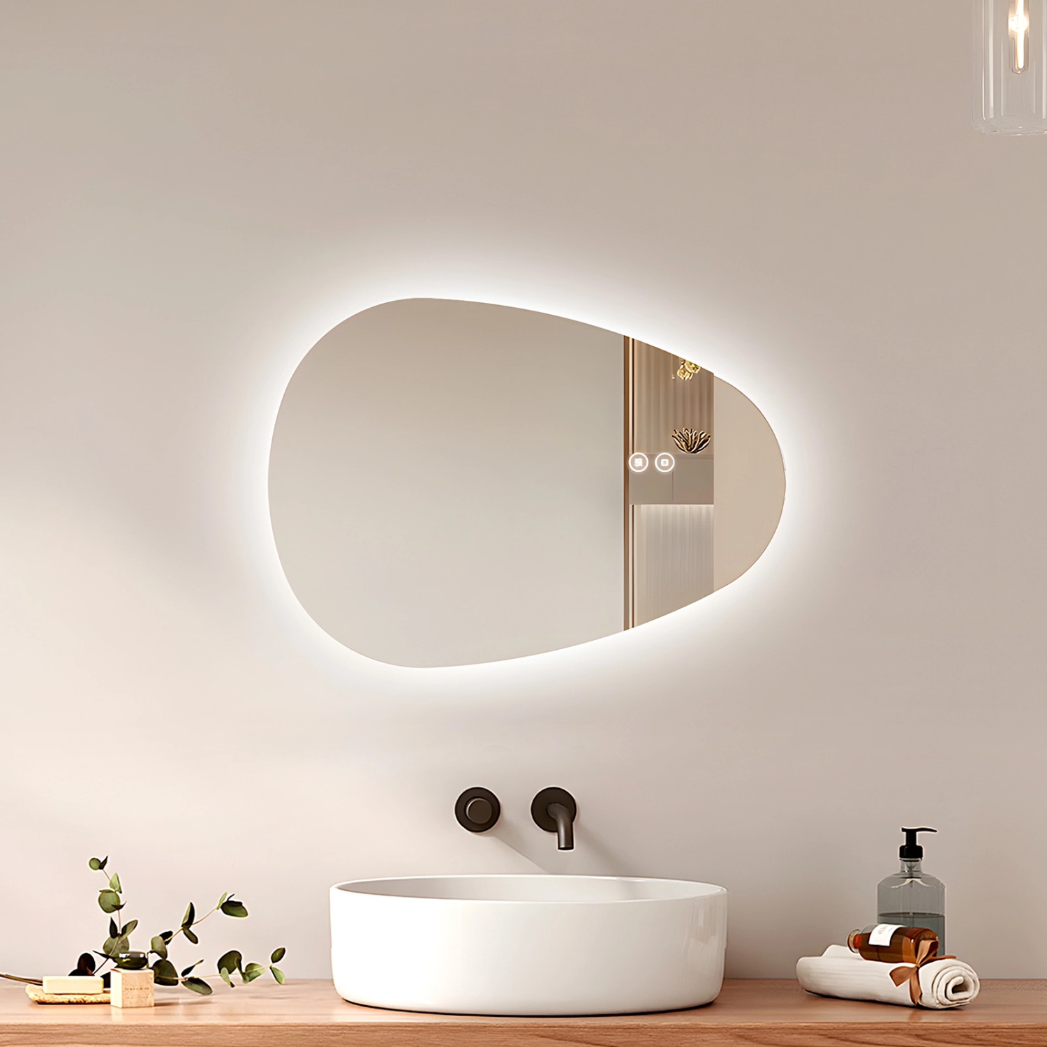 Emke LED Badspiegel mit Anti-Beschlag 60 x 45 cm Asymmetrisch Spiegel mit 3 günstig online kaufen