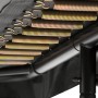 Detailaufnahme Federn und Rahmen vom schwarzen Salta Premium Gartentrampolin.