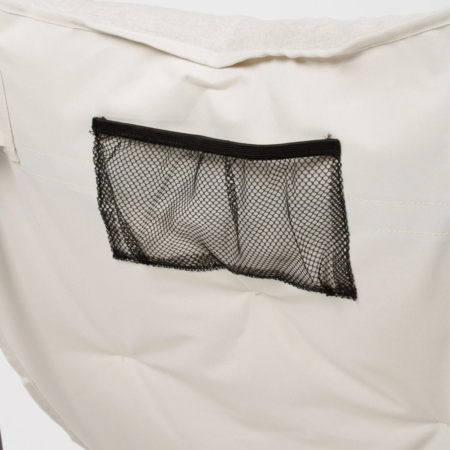 Detailaufnahme: Beige Campingstuhl Eclipse Herkules mit praktischer Seitentasche aus Netzstoff.
