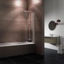 Schulte Badewannenfaltwand Komfort, 1-teilig, 69,5x130 cm, Alu-Natur, an Badewanne montiert.