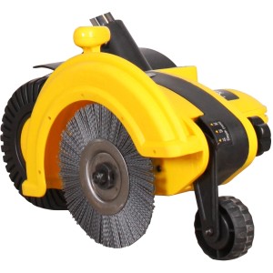 Texas EC1400 Elektro-Kantenschneider mit Fliesenbürste und großen Rädern.