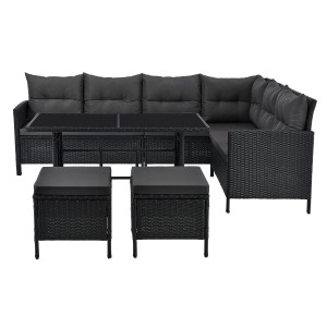 Schwarze Polyrattan Gartenlounge Manacor mit dunkelgrauen Bezügen, bestehend aus Sofa, Tisch und Hockern.