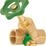 Schrägsitzventil 24,1 mm (Rp 3/4) aus Messing mit grünem Handrad zur Durchflussregulierung.