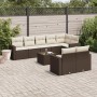 Braune 9-tlg. vidaXL Garten-Sofagarnitur aus Poly Rattan mit cremeweißen Kissen und Tisch.