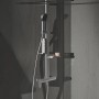 Ideal Standard Duschsystem Silver mit Kopf- und Handbrause, Einhebelmischer und Ablagen.