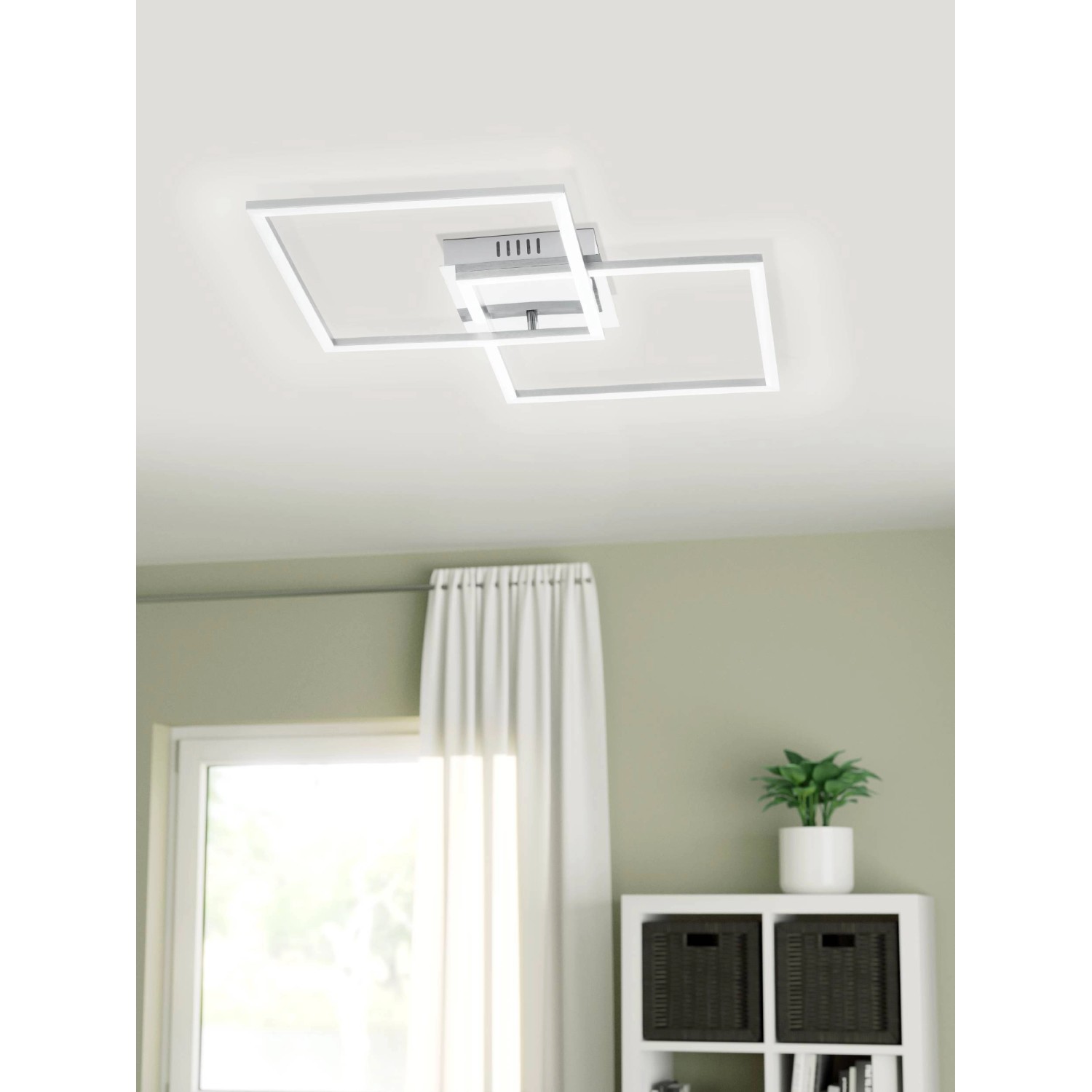 Moderne LED-Deckenleuchte Palmaves 1 von Eglo, Alu-gebürstet, mit zwei quadratischen Leuchtelementen.