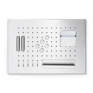 Zeller Memoboard aus Edelstahl mit Stifthalter, Zettelbox, Ablage, Haken und Magneten.
