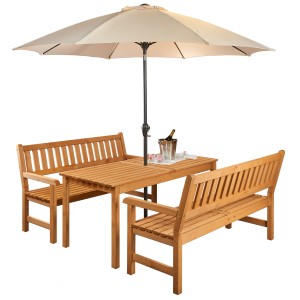 3-teiliges Wilk Gartenmöbel-Set Westerland honigbraun mit Sonnenschirm, bestehend aus Tisch und zwei Bänken.