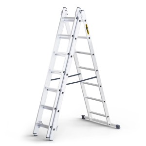 DRABEST Vielzweckleiter 3x7 aus Aluminium, als Anlegeleiter aufgestellt.