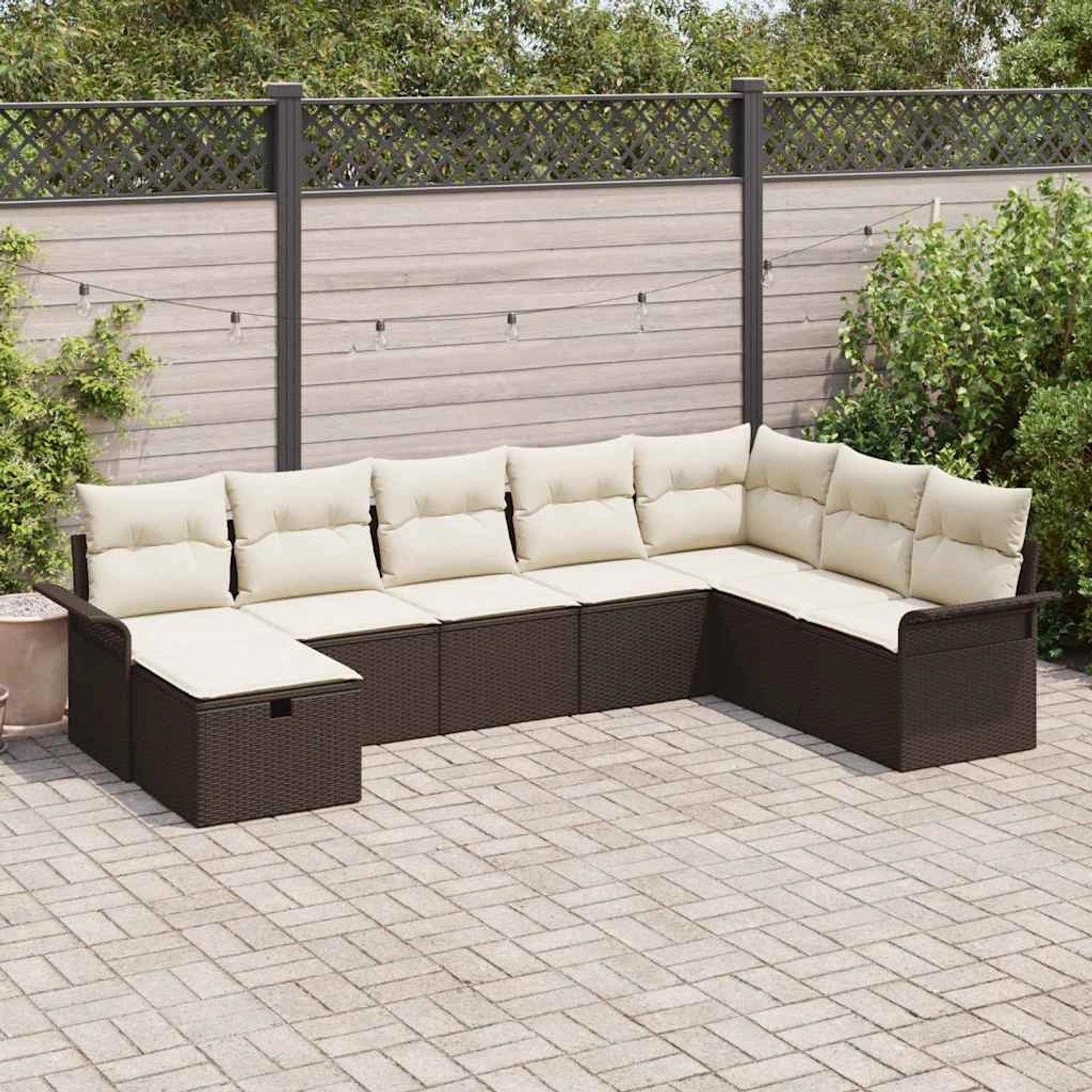 Braunes 8-teiliges vidaXL Garten-Sofa-Set aus Poly Rattan mit Kissen und Stauraum.